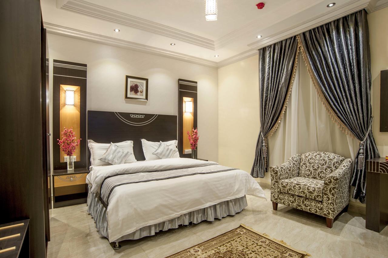 Al Ezzah Palace Hotel Suites Jeddah Eksteriør billede